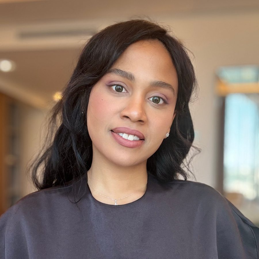 Marie-Noëlle Edroux Brown, franco-britannique, consultante en communication stratégique et enseignante d’anglais